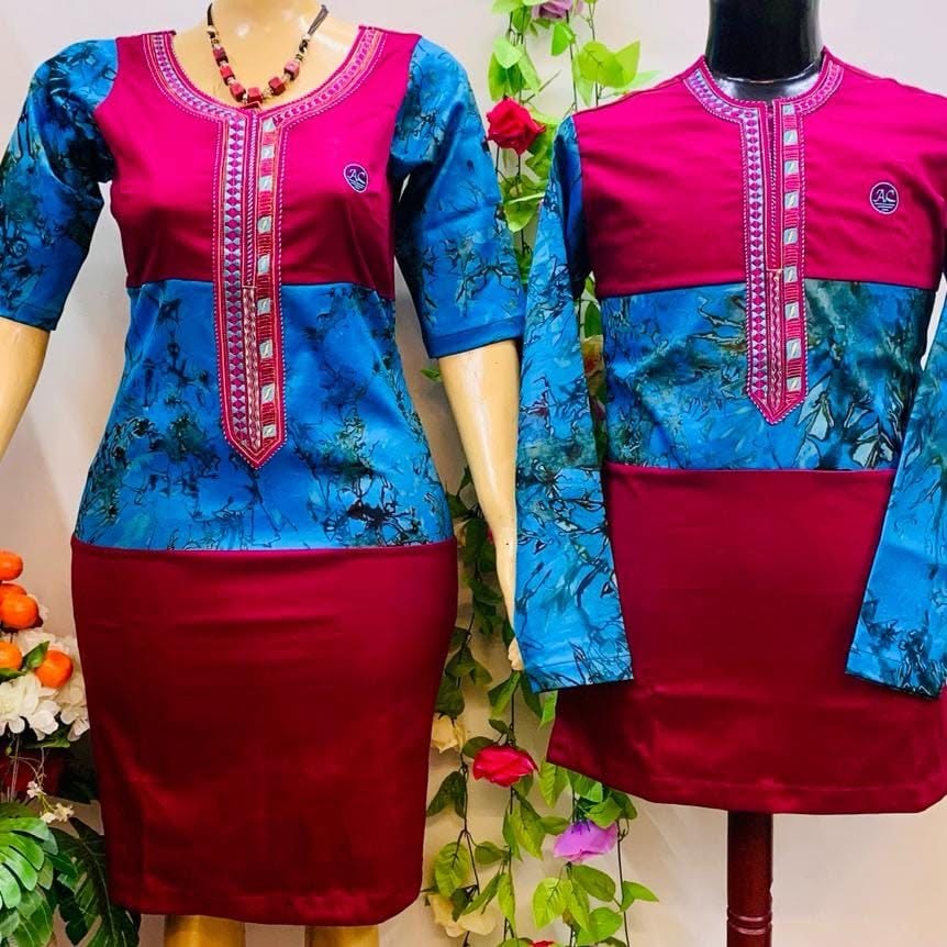 Ensembles assortis femme et homme fuchsia et bleu avec broderies de col