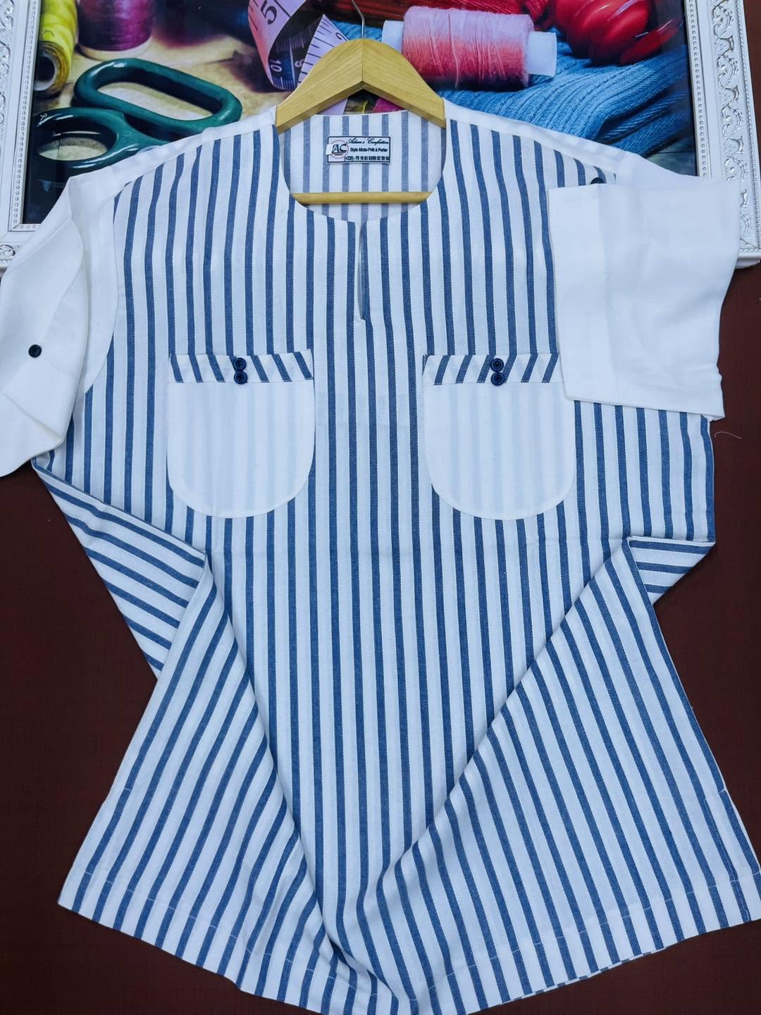Chemise longue à rayures bleues et blanches, poches boutonnées, de la ligne prêt-à-porter AC