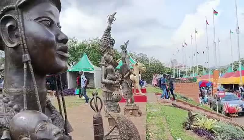 Allée des pavillons du SIARC 2026 au Musée National de Yaoundé